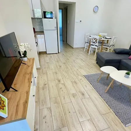 Voeroesmarty Apartmanhaz Mako Exterior photo