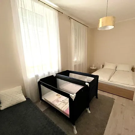 Voeroesmarty Apartmanhaz Mako Exterior photo