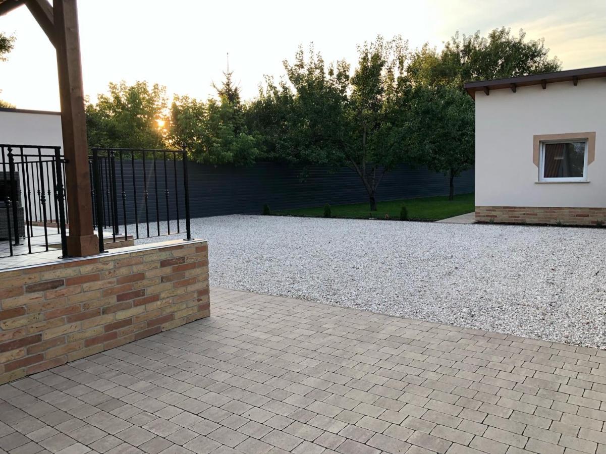 Voeroesmarty Apartmanhaz Apartment